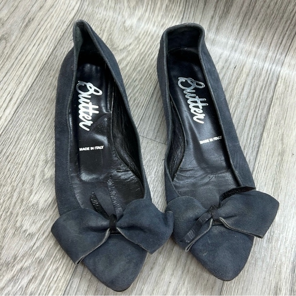Butter Bow Flats